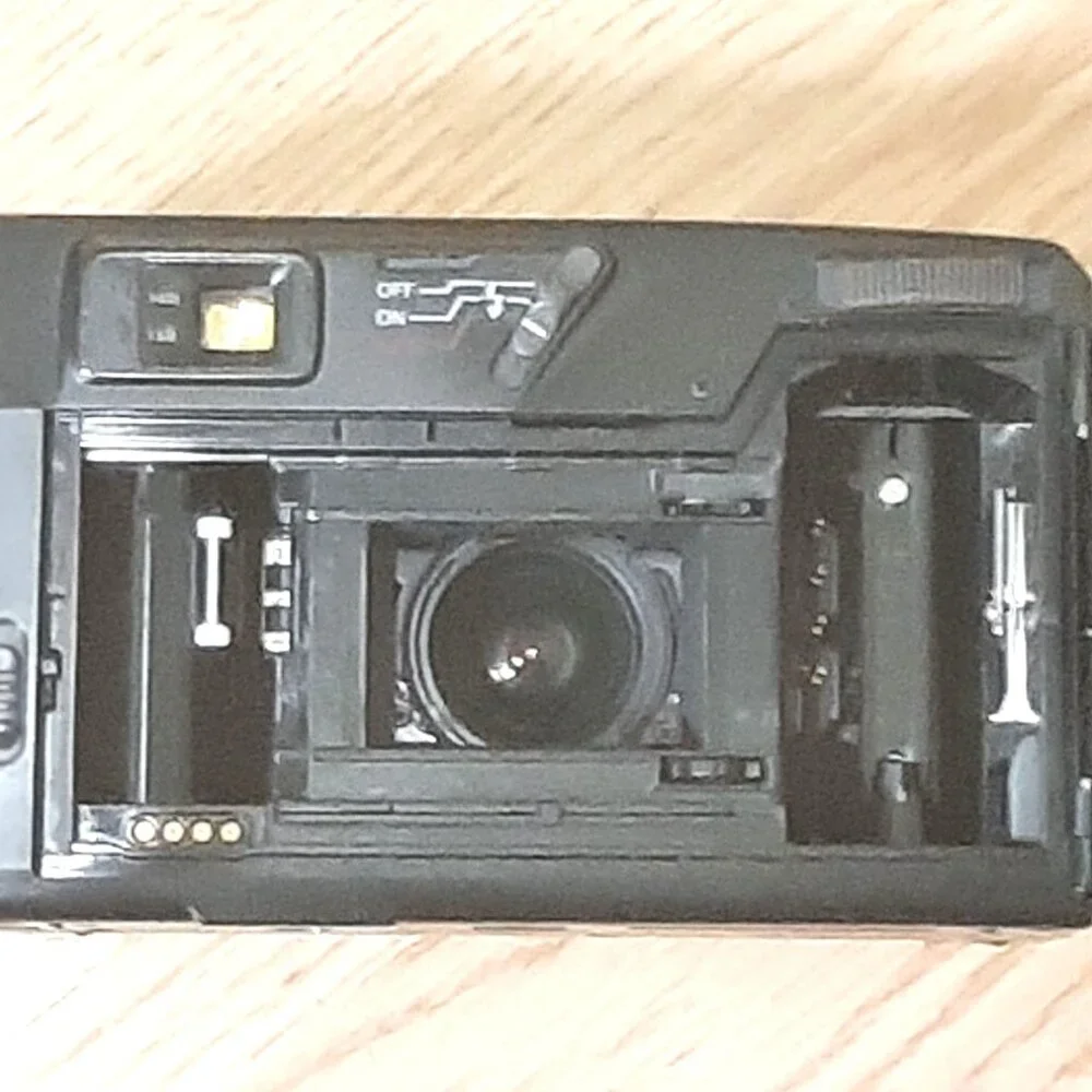 Pentax IQ Zoom 70‎ Date Camera 35mm Point and Shoot 70mm Tele Macro Not Tested